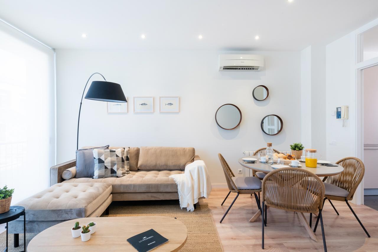 Petit Luxe Tobella Esquerra 2