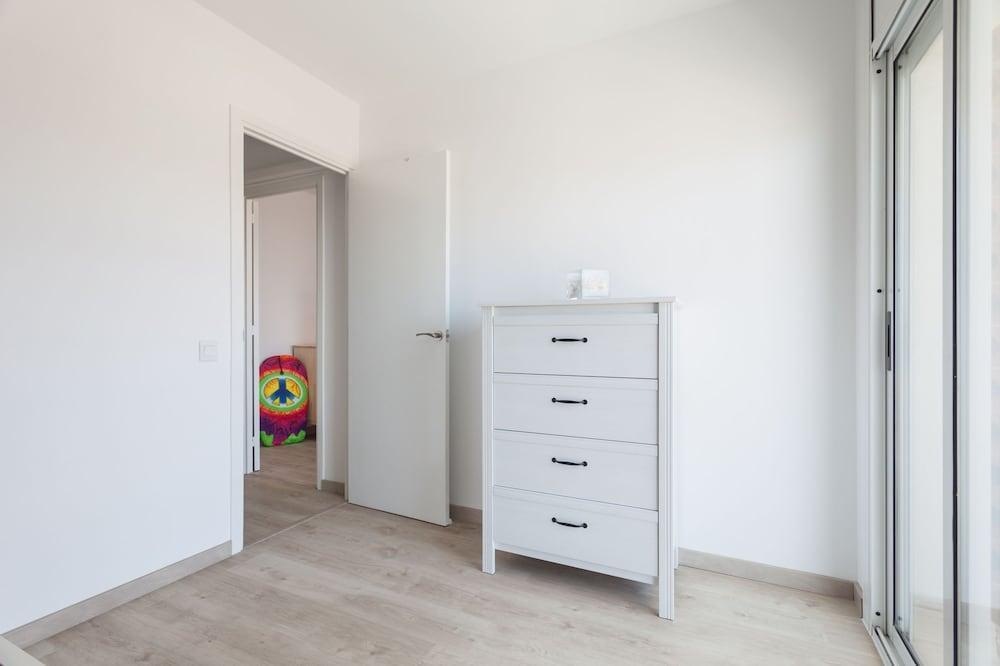 Oasis Be My Guest Castelldefels 2