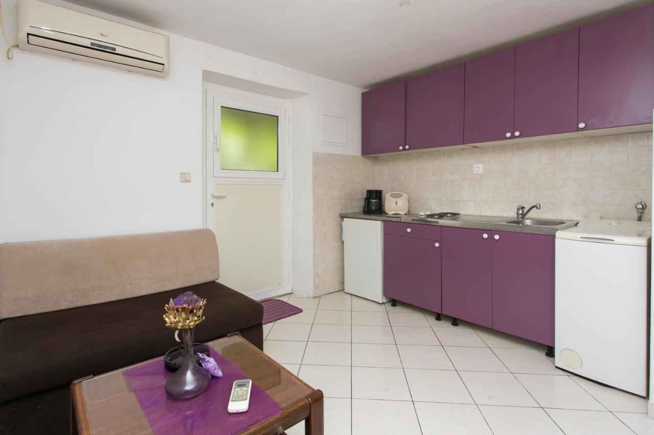 Hrvoje Place Apartments 1