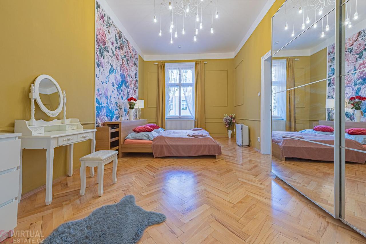 Colorful Wenceslas Square Apartment 2