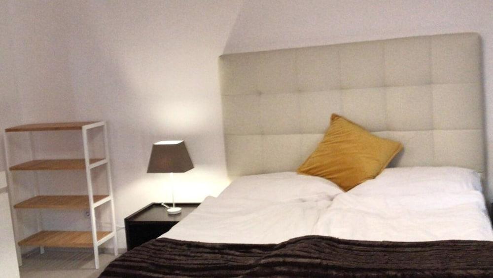 Modern Apartment in the Heart of Vienna 8