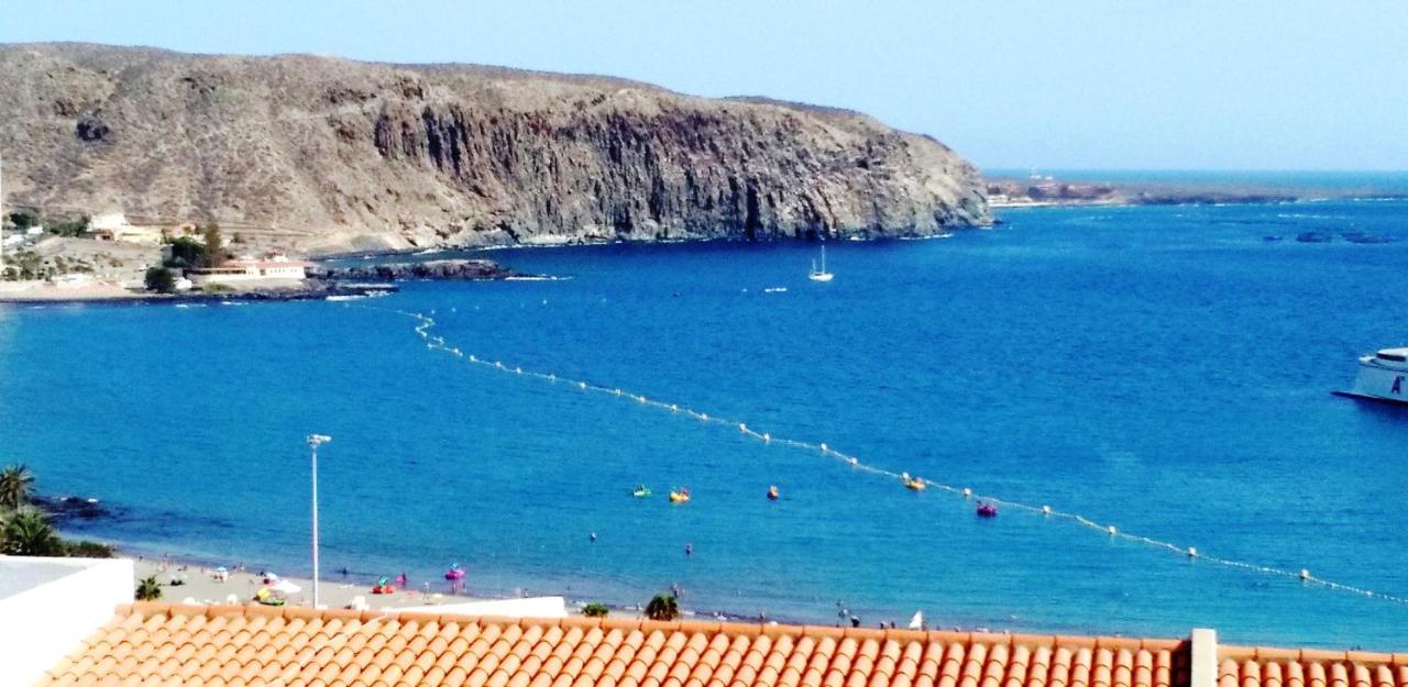 Ocean View Apartment Over Los Cristianos, Playa las Vistas 1