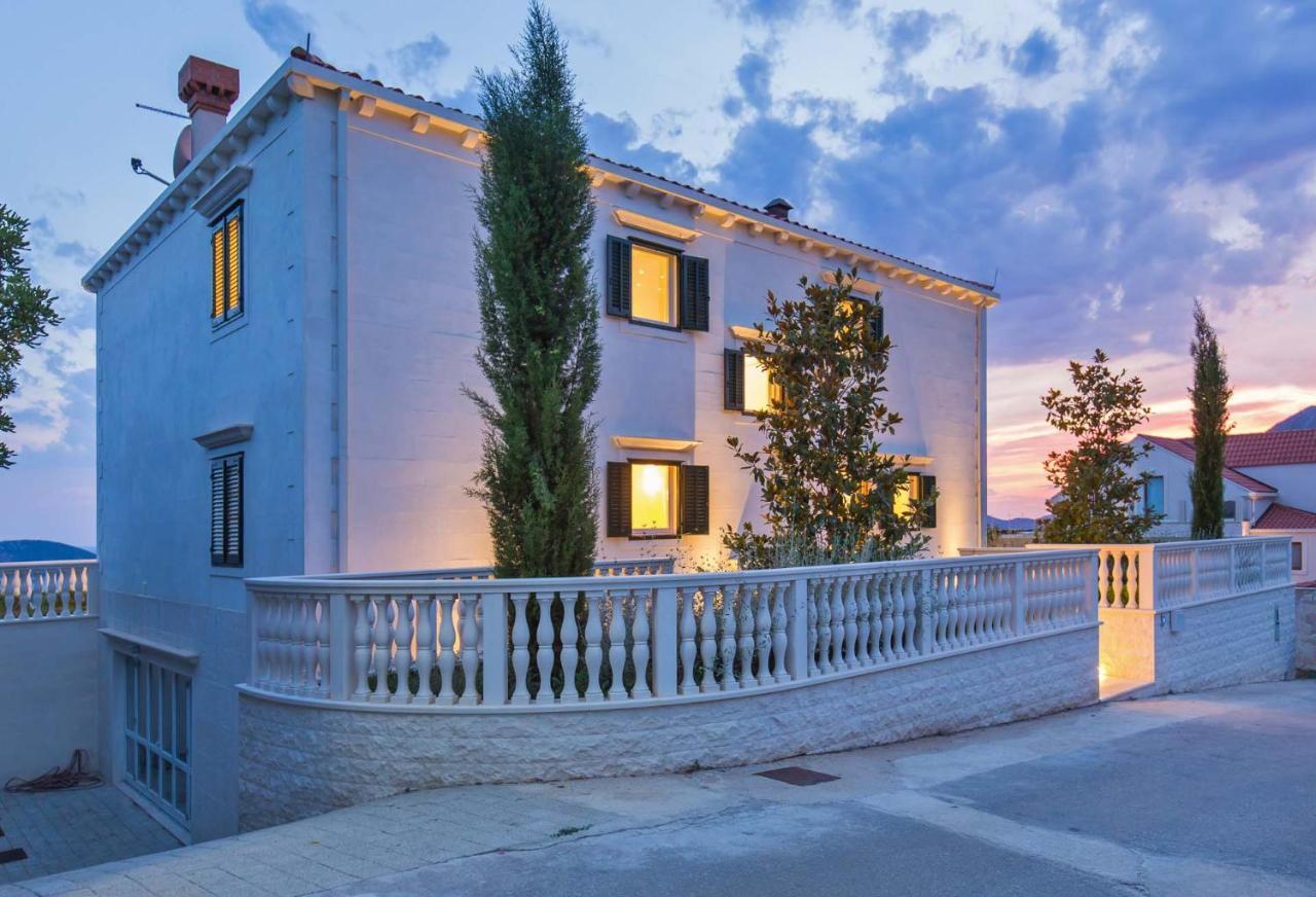 Villa Gold Dubrovnik - 5 Bedroom Villa - Elegant And Stylish Furnishings - Sea Views 2