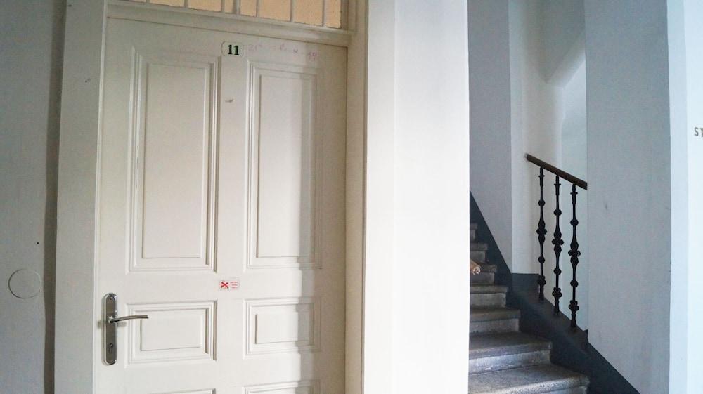 Modern Apartment in the Heart of Vienna 5 1