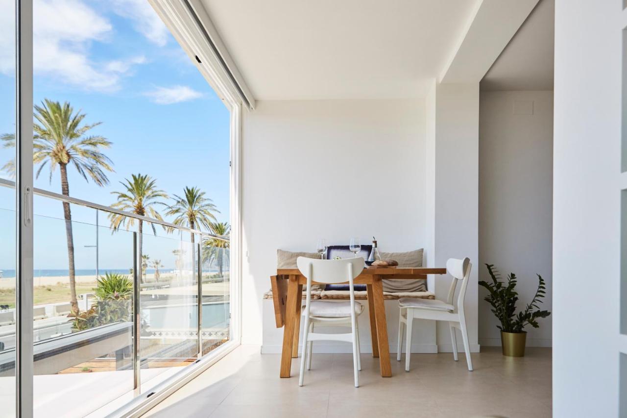 Sunny Beachfront Escape 1