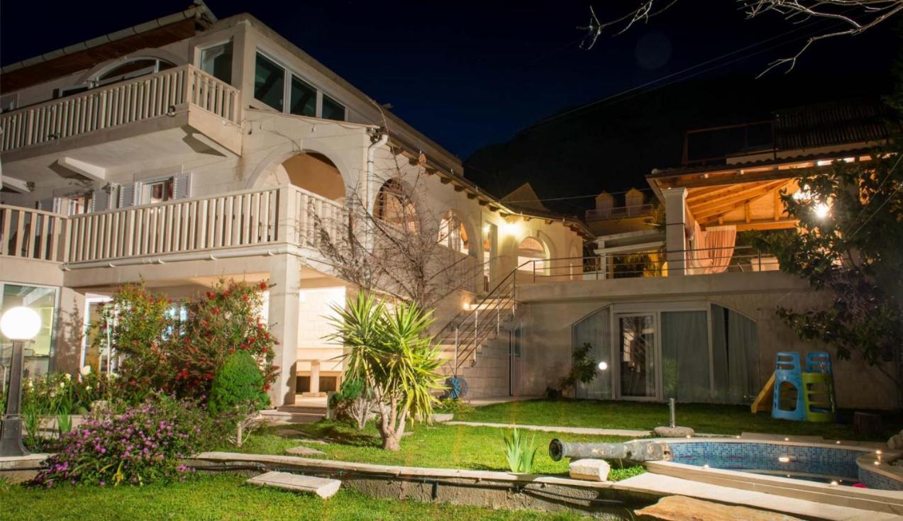 Villa Dubrovnik Platinum a Beautiful 5 Bedroom Villa Sea Views Gym Sauna Indoor Pool 1