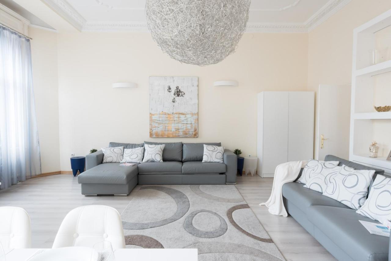 Budapesteasyflat Basilica Lux 1