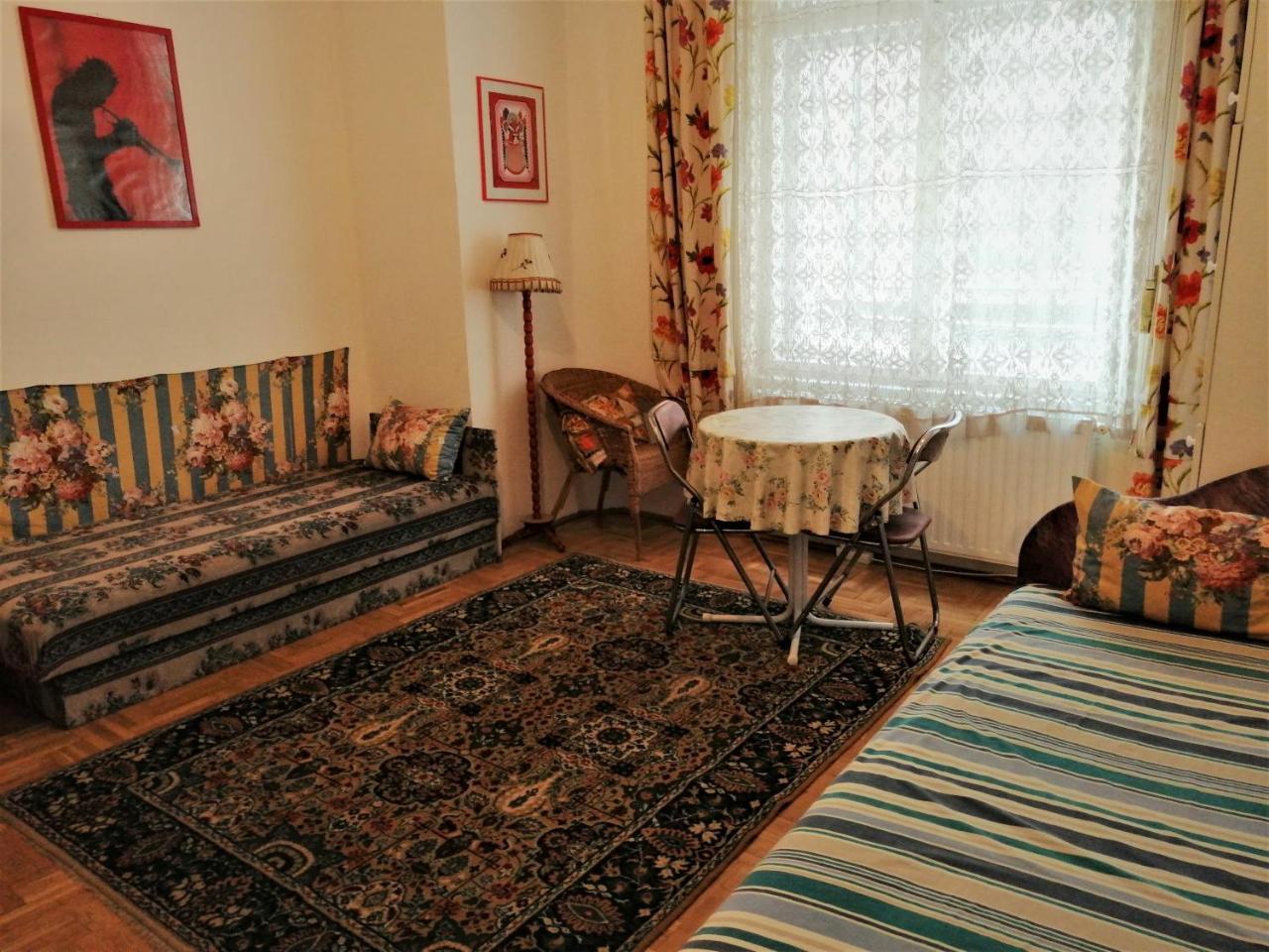 Garibaldi 5 Apartments & Rooms 2