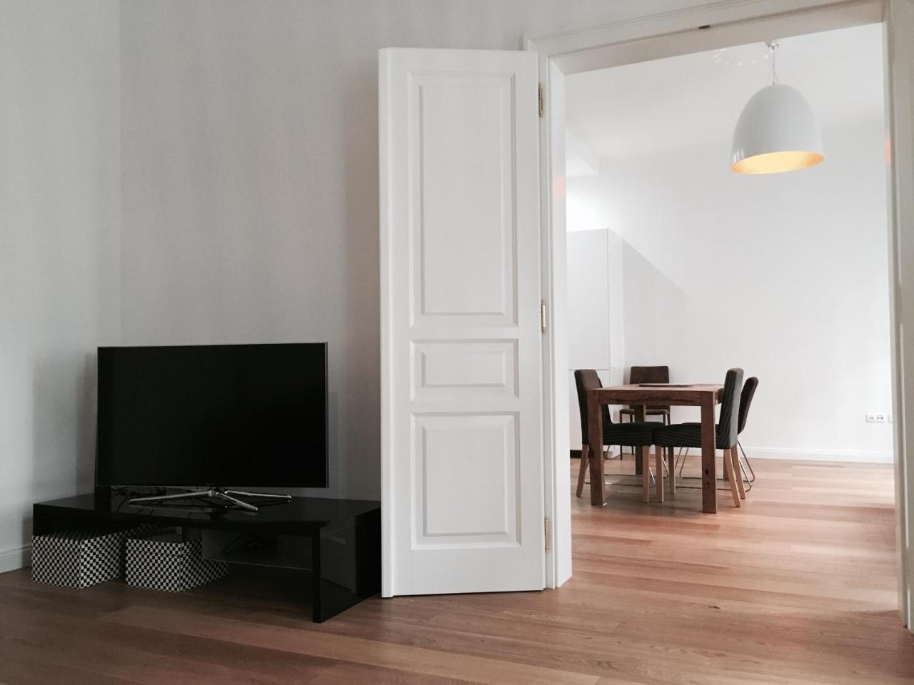 Square7 Apartments 2