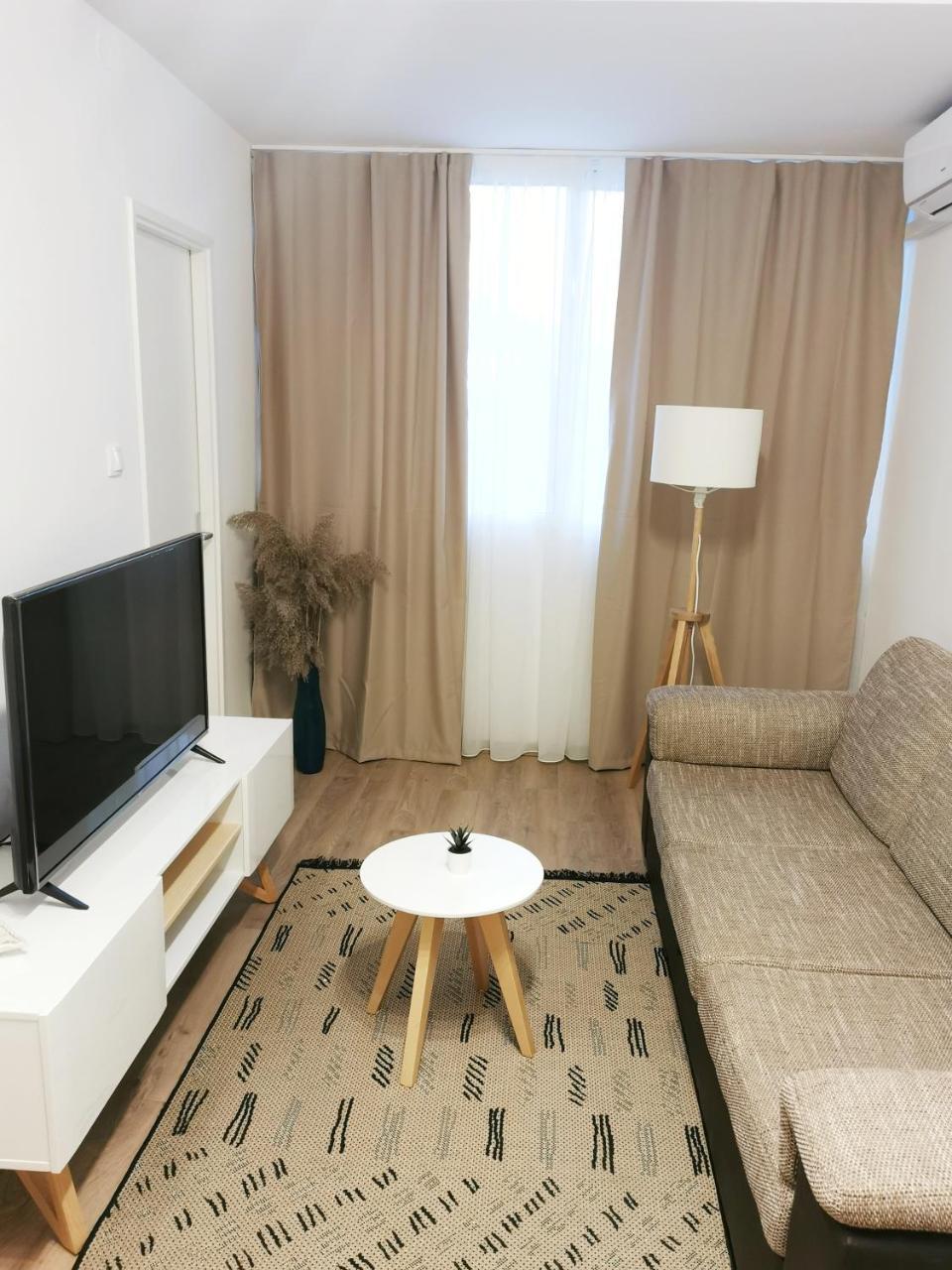 Apartment Tajchi, 5 Min From Rixos Beach