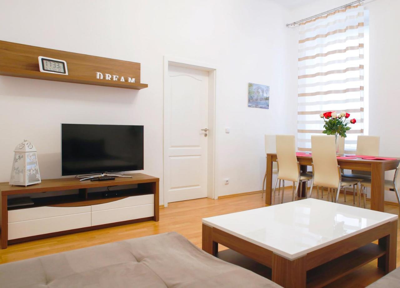 Exclusive Vienna Apartment 2