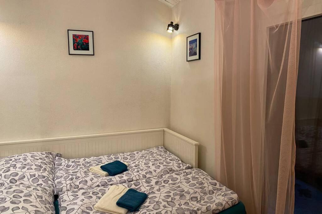 Atelier - Apartment with Garden 1