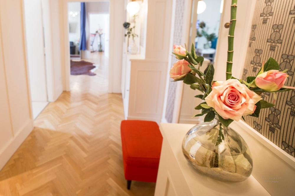 Center Apartment with 360° Rooftop