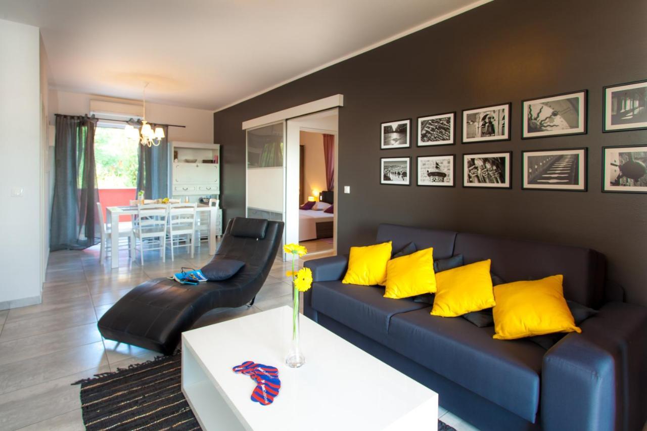 Two Bedroom Apartment with a Sea View & a Balcony 2