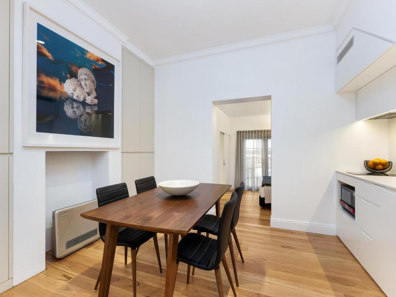 Pyrmont Harris 2 (Adults Only) 2