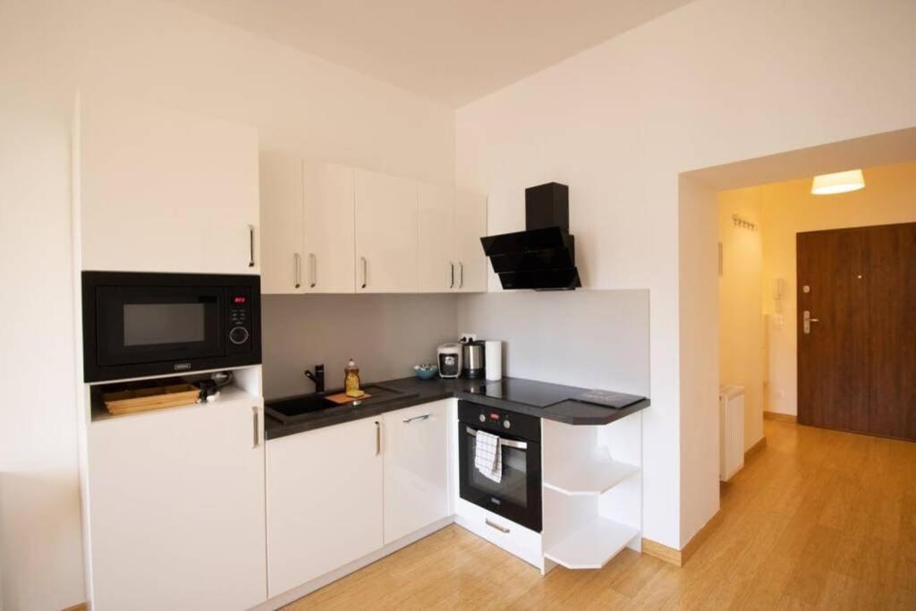 Studio-Apartment Between Schoenbrunn & the City Center (30) 2