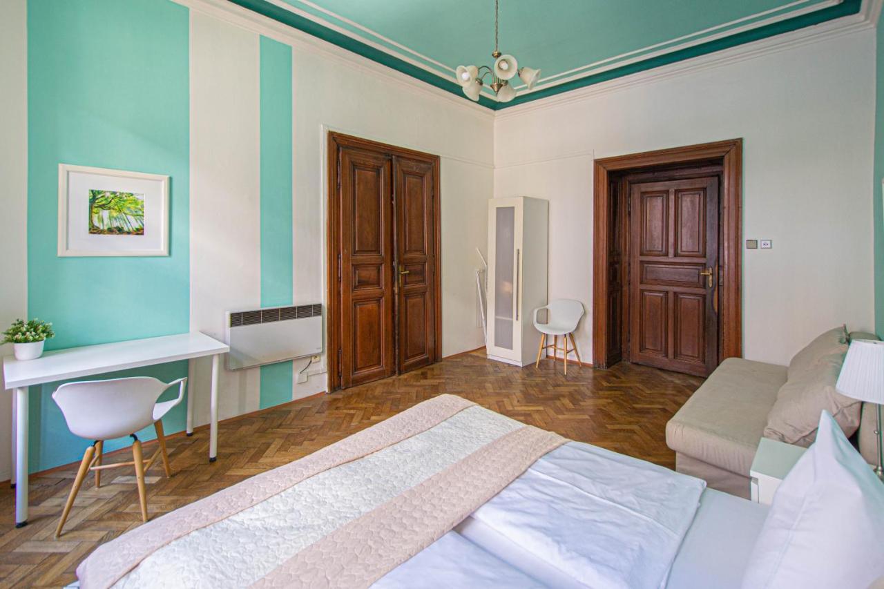 For Celebrations Spacious 3bdr Apartment with Balcony 1