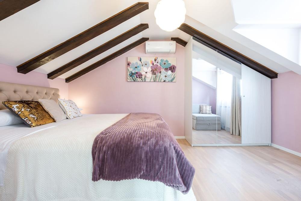 Luxury House Anita in Old Town Cavtat-Beachfront 1