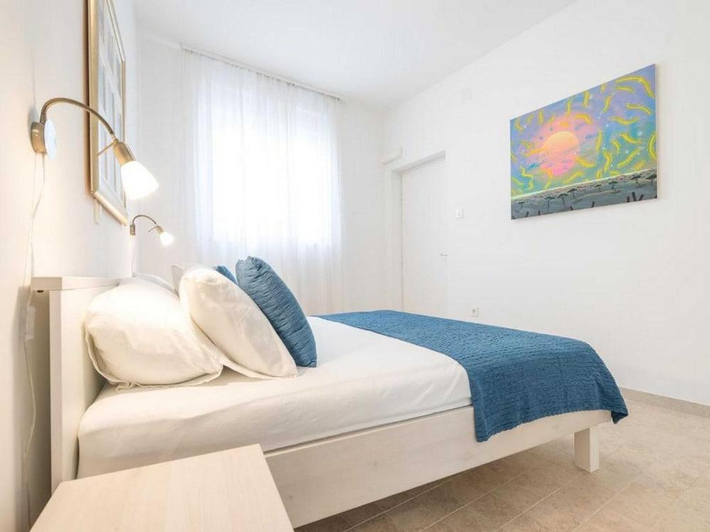 Green Magic Apartments 2