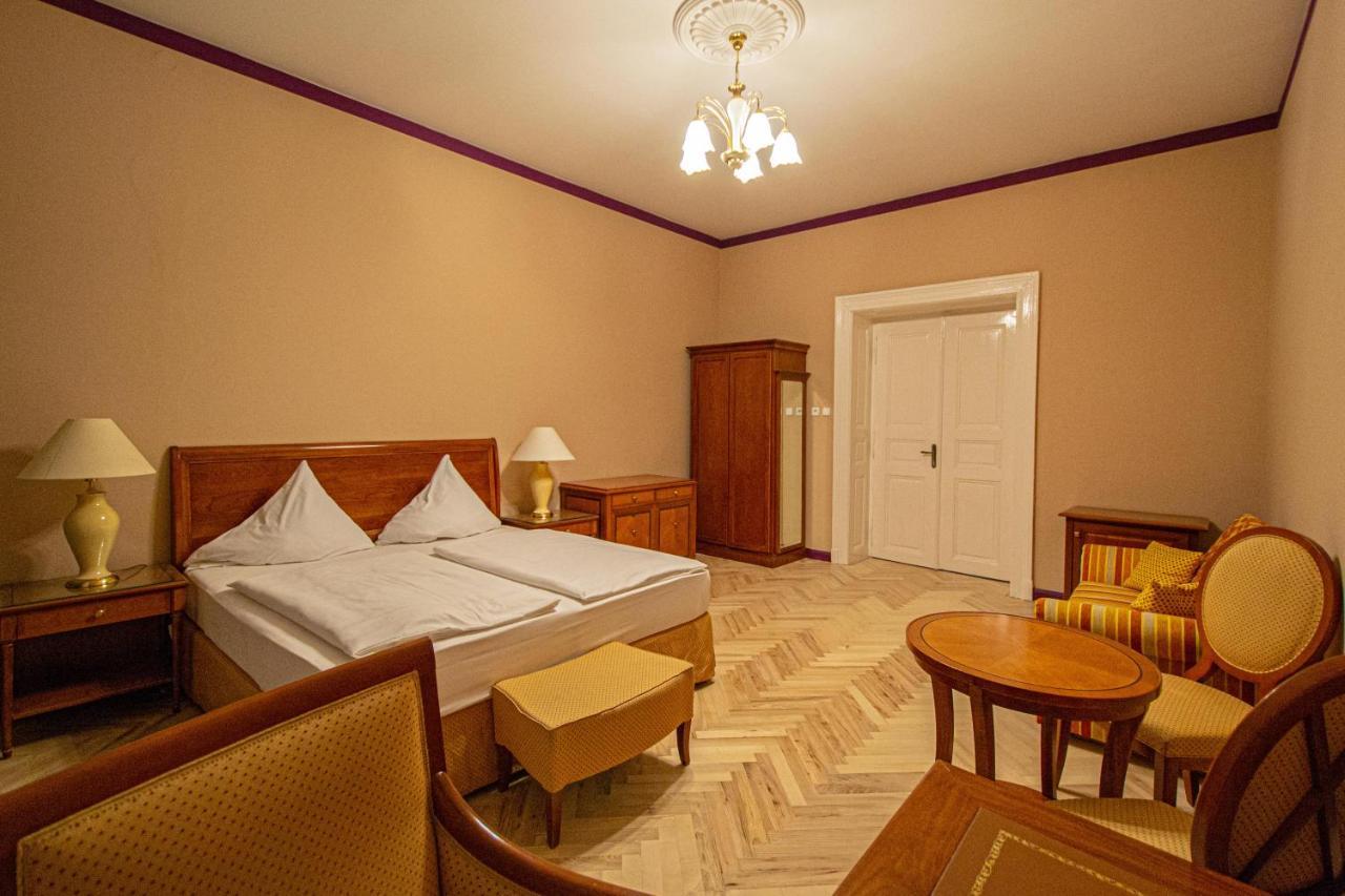 4 Bedrooms 130m2 Apartment at the Main City Square 1