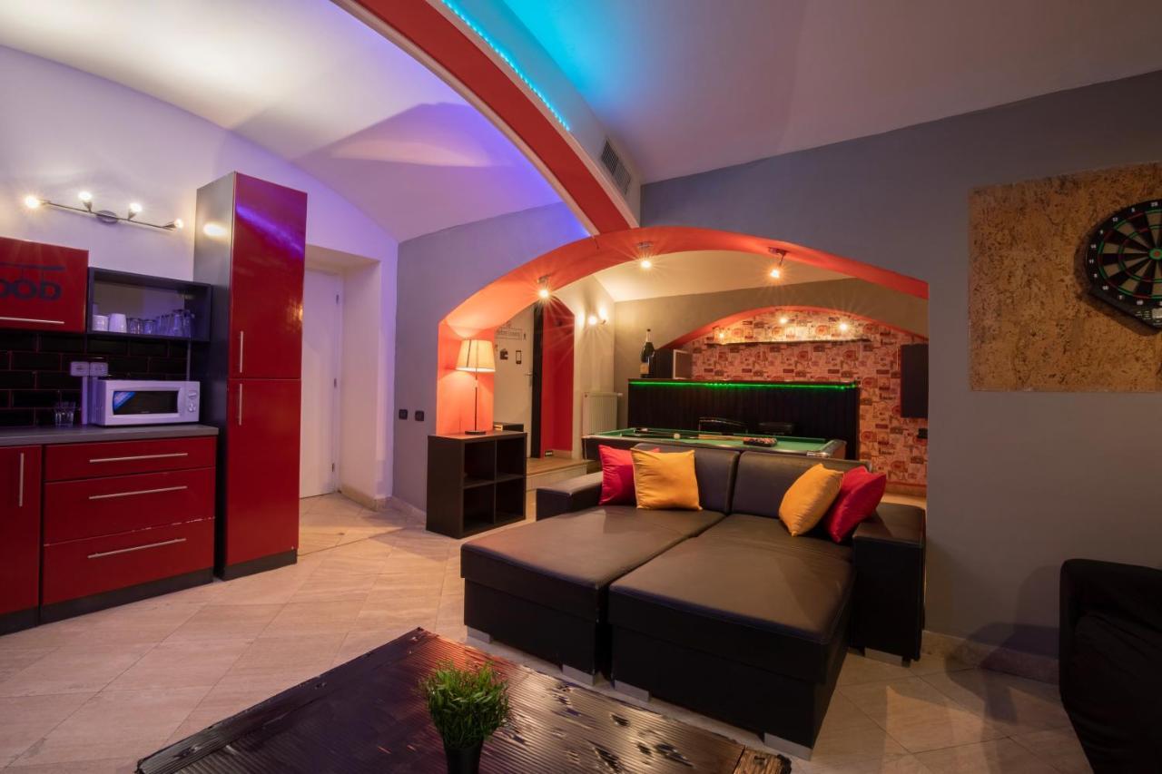 Party Underground with Pooltable (Adults Only) 2