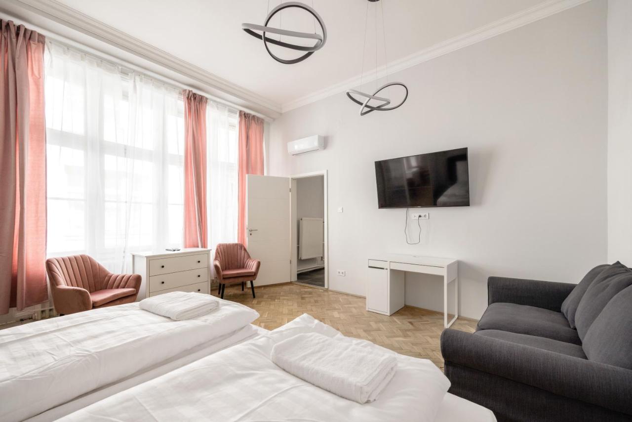 Prime Star Fashion Street Modern Luxury Apartments 1