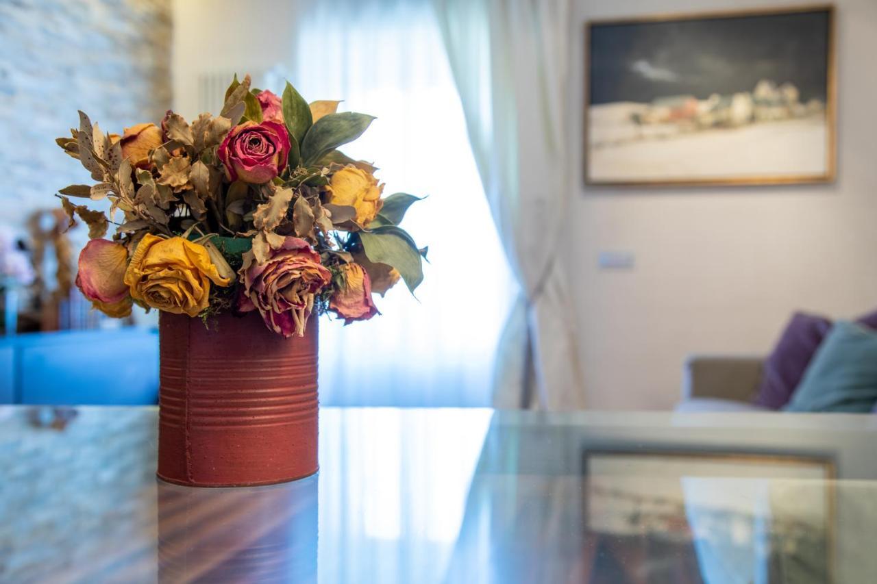 Porta Venezia- Design Apartment, 2-Bedrooms, Netflix, Wifi 2