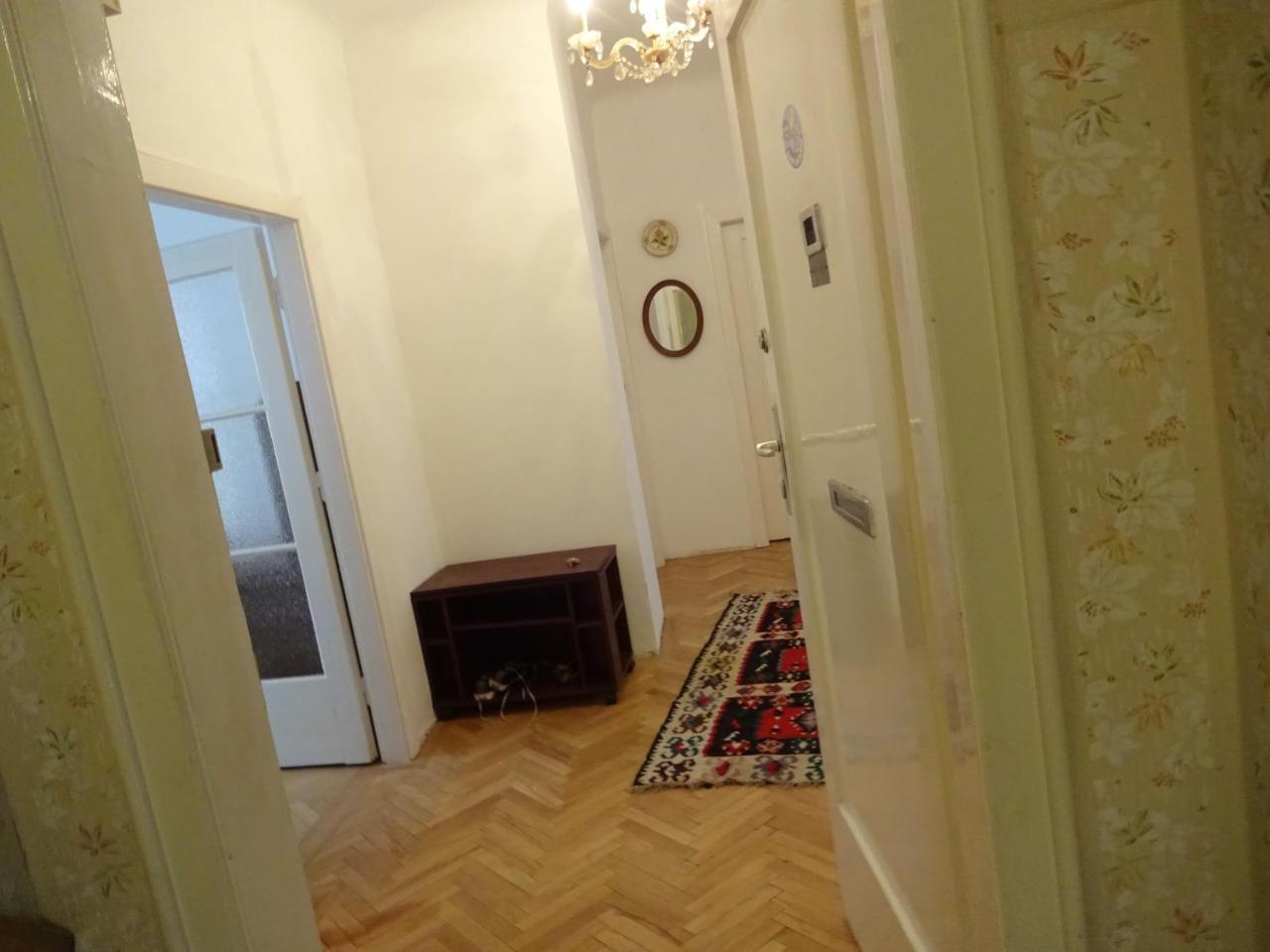 Helle Freundliche Wohnung Im Zentrum 1