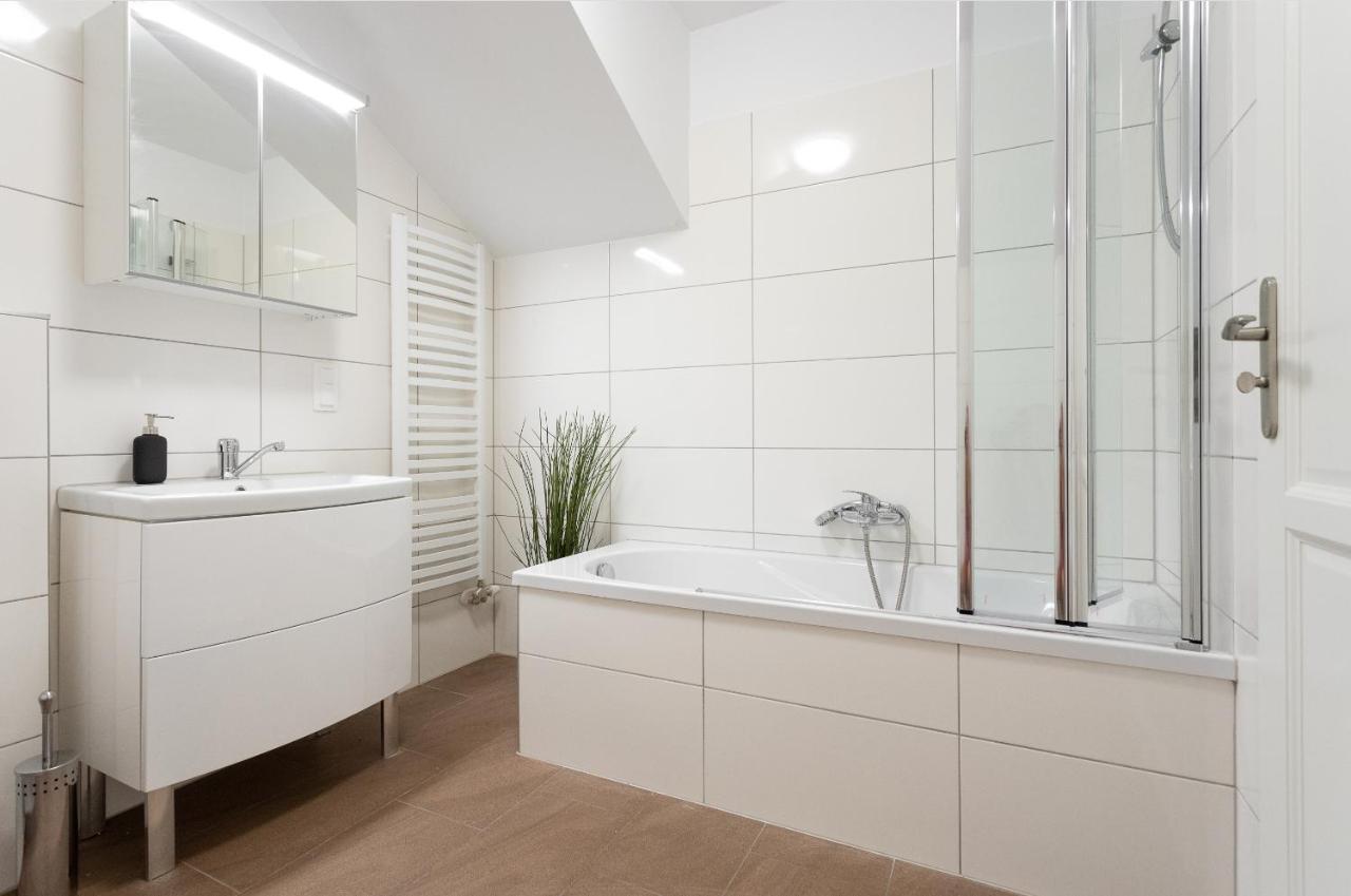 N46 · Penthouse Near Schoenbrunn. Amazing Terrace! N46 2