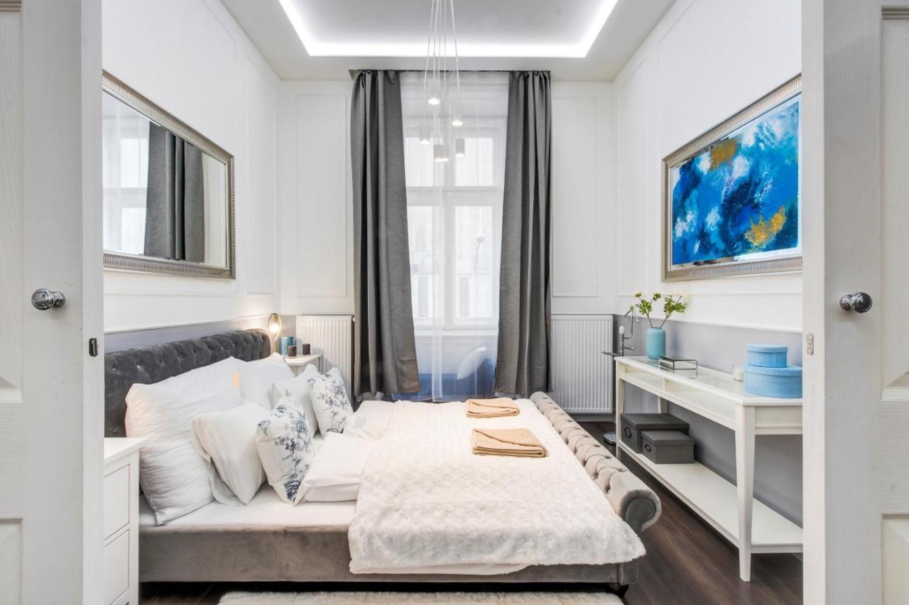 A5 Apaczai Apartment