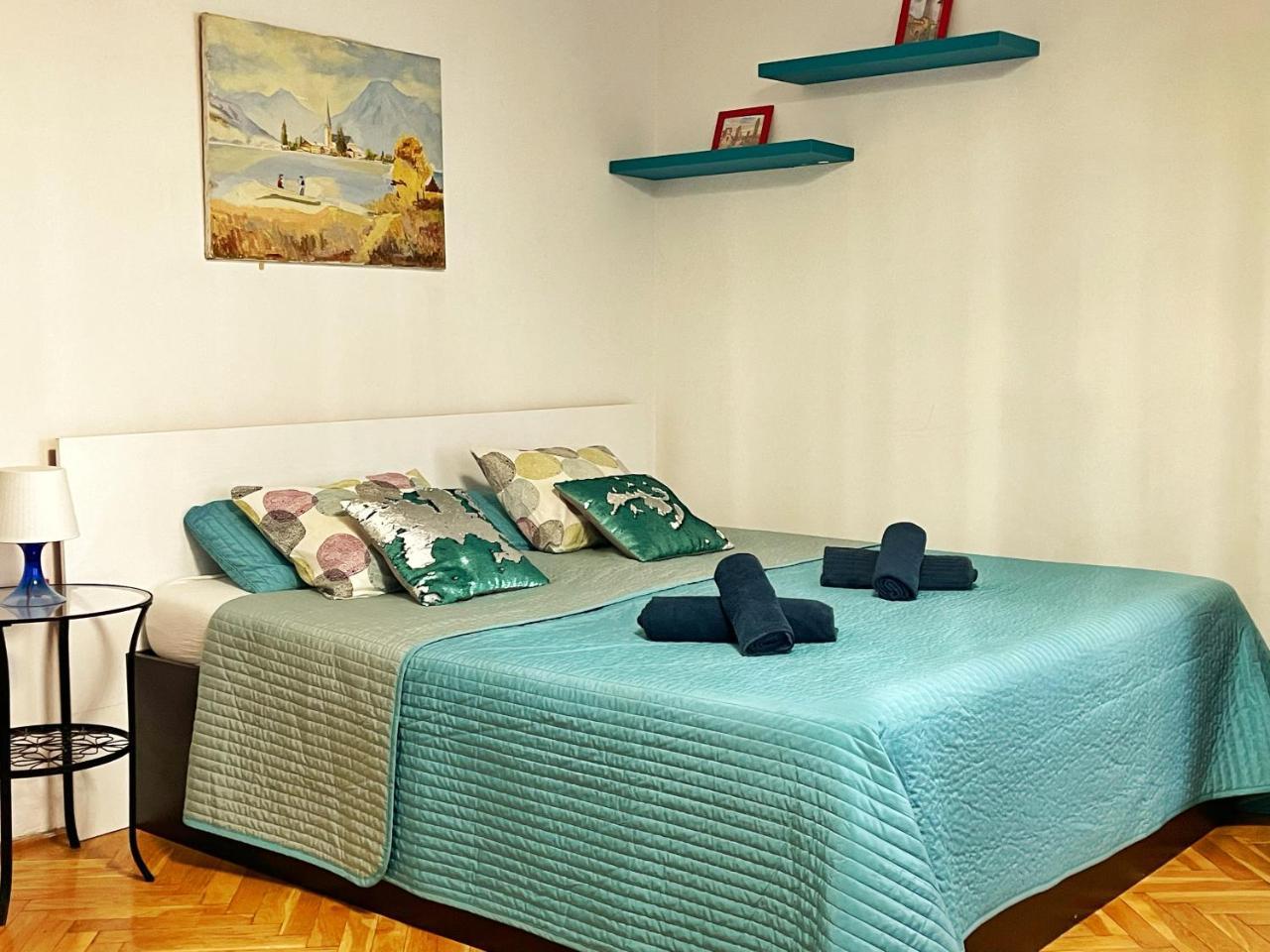 Central Elegancy Btwn Parliament/Basilica/Danube