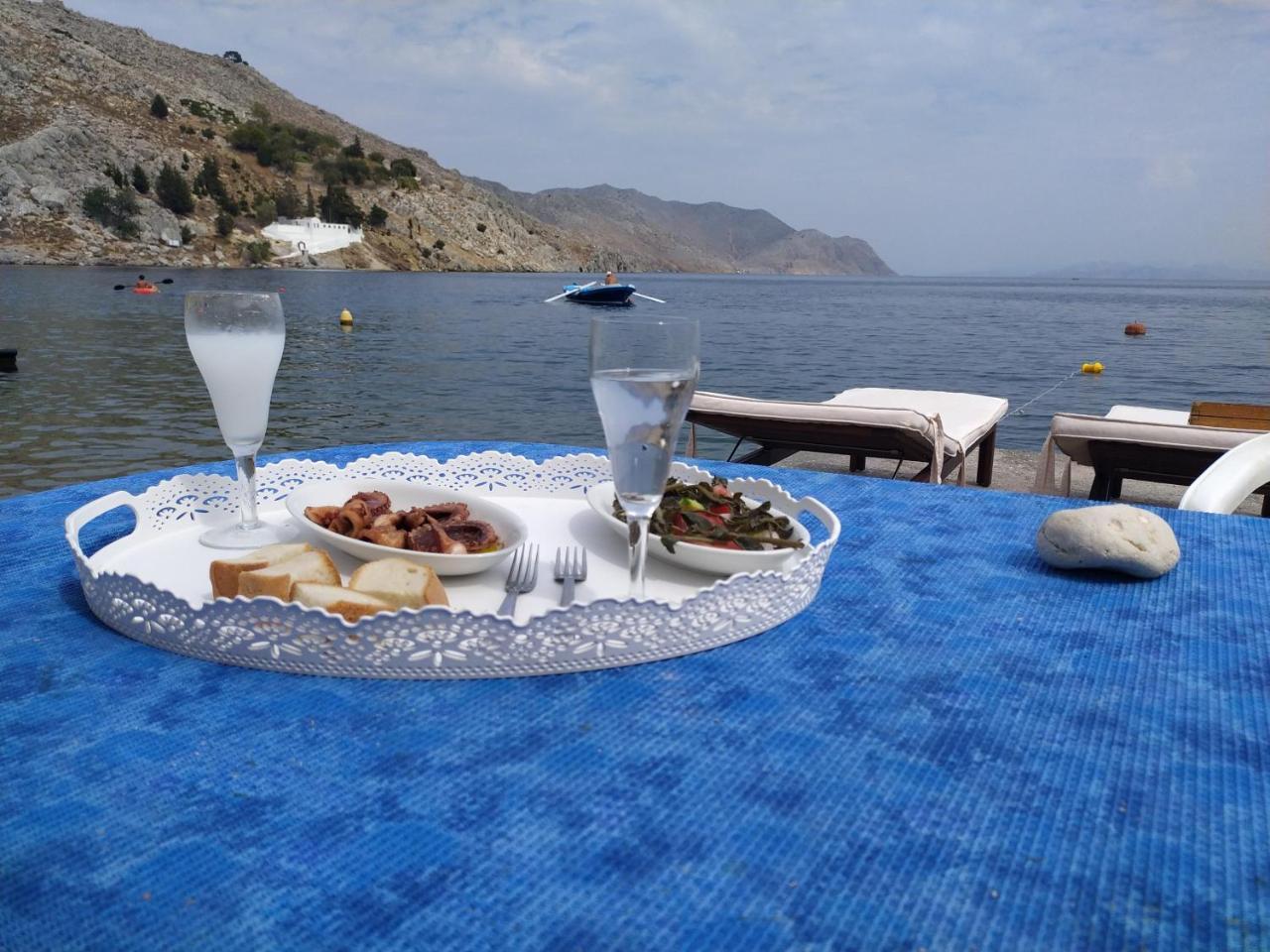 Symi . Villa Calme (Sur la Mer). 2