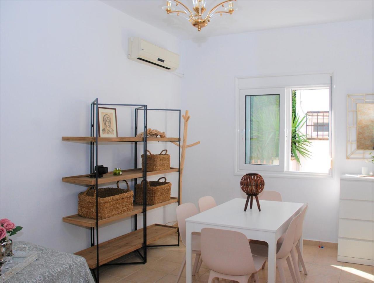 Kovi Lardos Village House 1