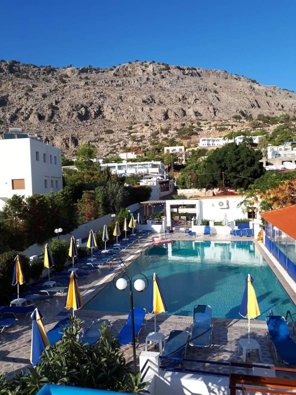 Chrysanthi Studios And Apartments Pefkos