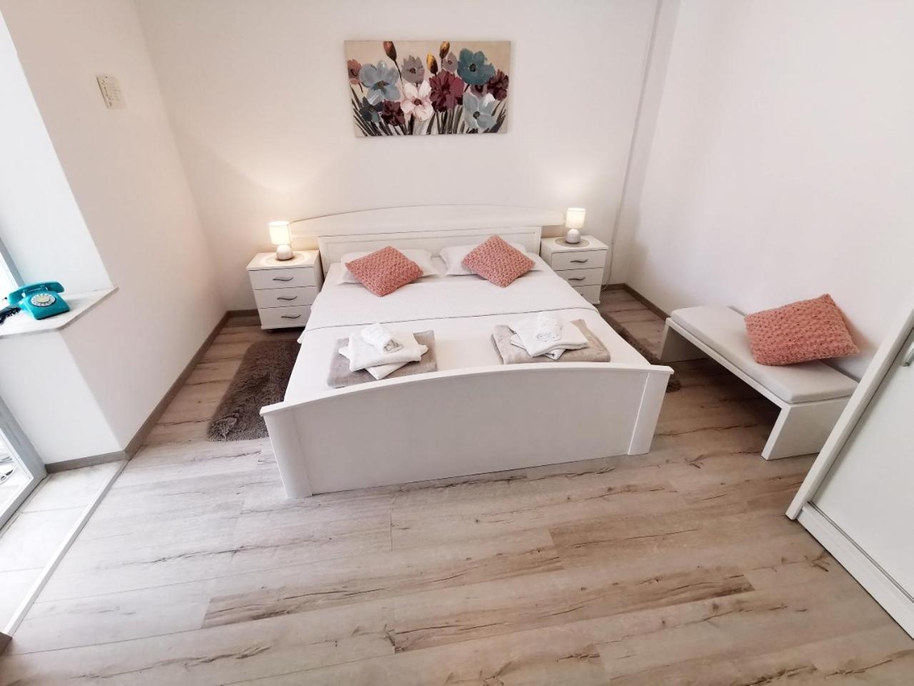 Apartments Srijemsi 1