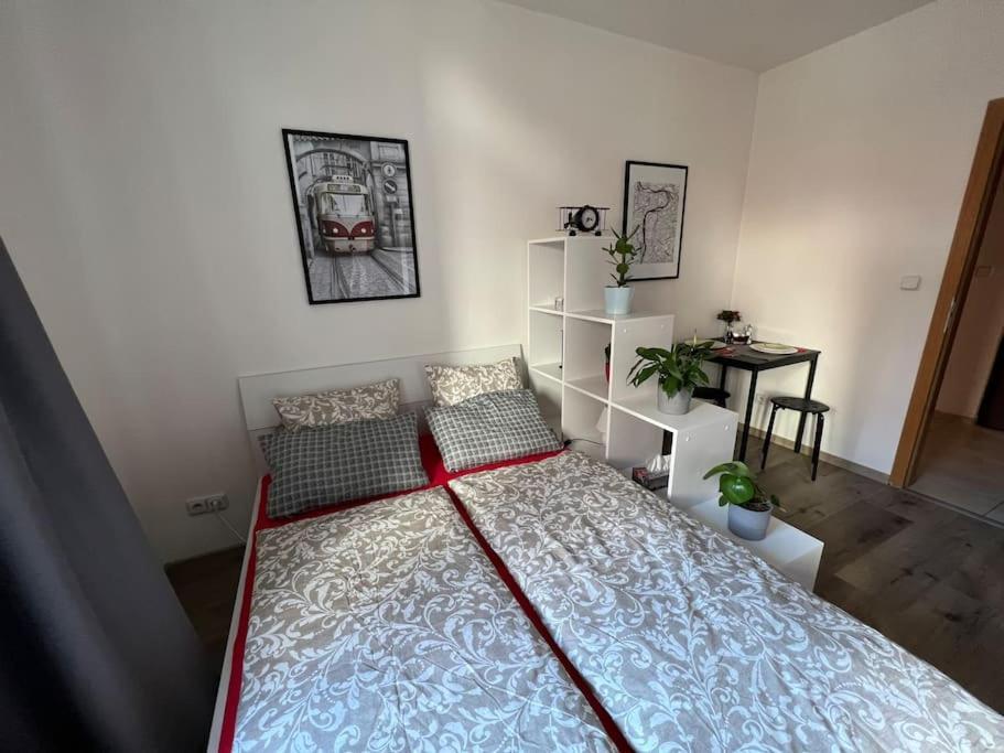 Modern Apartment Krymska & Francouzska Street 2