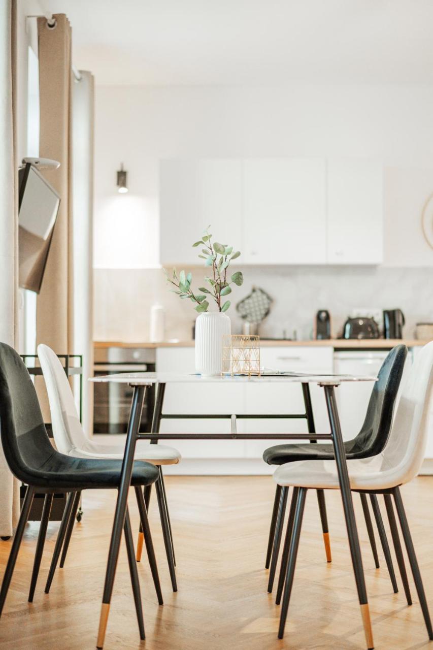 The 15's Apartments 2