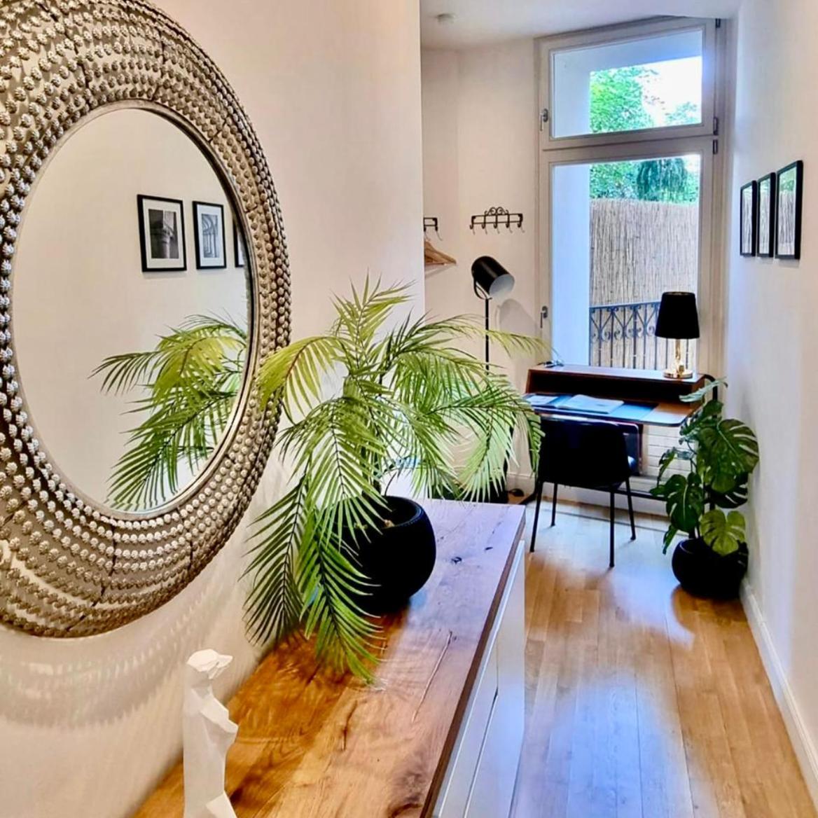 Amazing Flat with Garden, Vinohrady Near Center