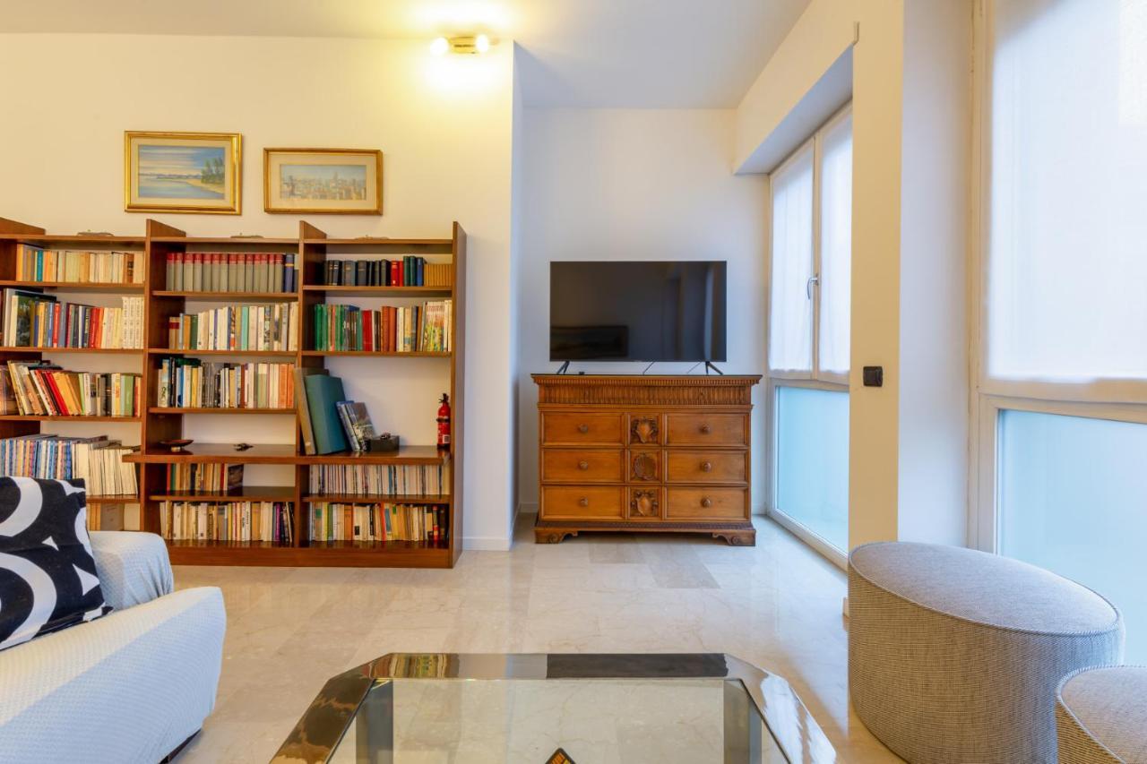 Easylife - Elegante Bilocale in Corso Buenos Aires 1