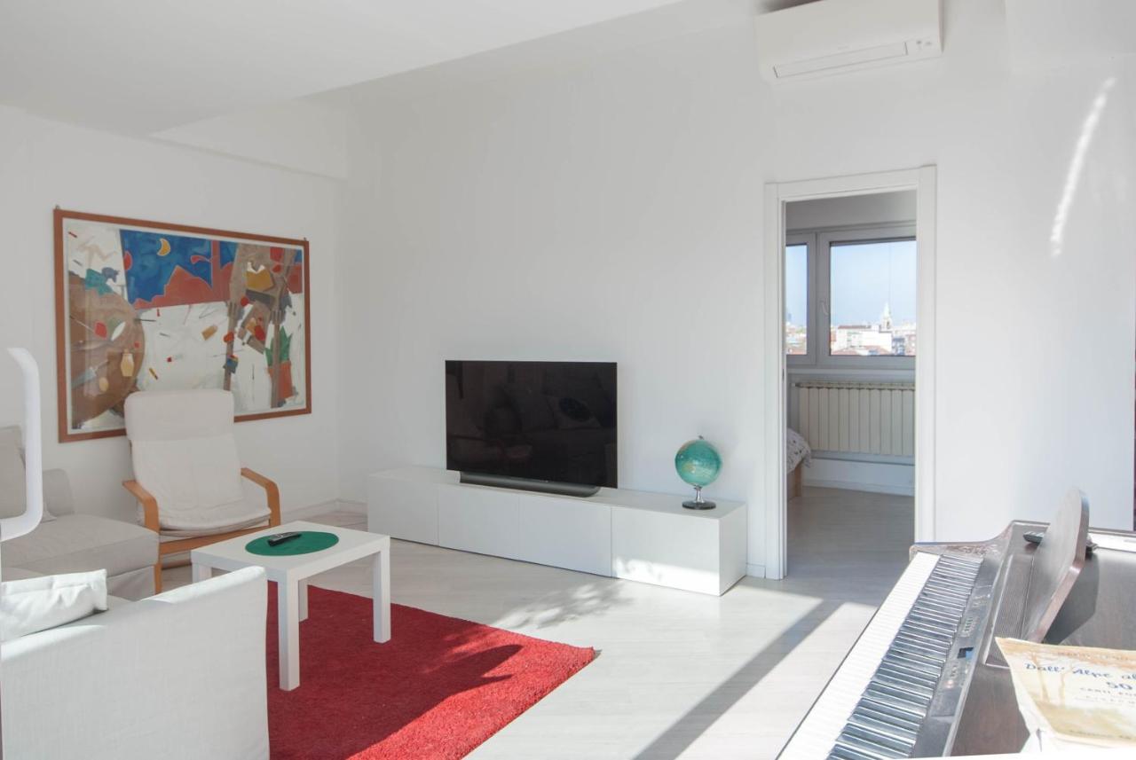 Exclusive Rooftop Apartment with Large Terrace in Solari/Tortona 2