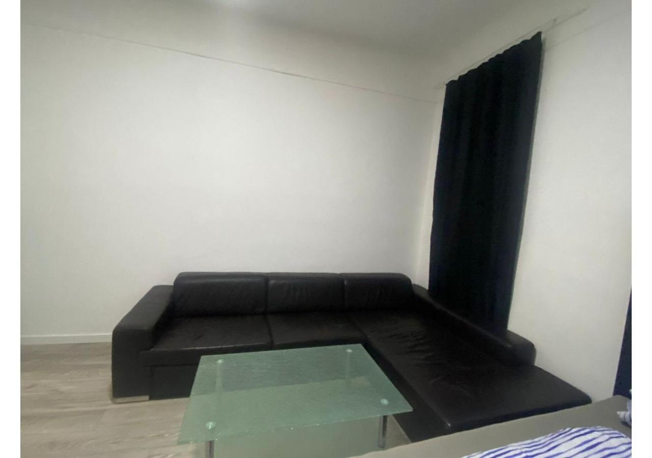 Budget Studio -Meidling Train Station & Schonbrunn 2