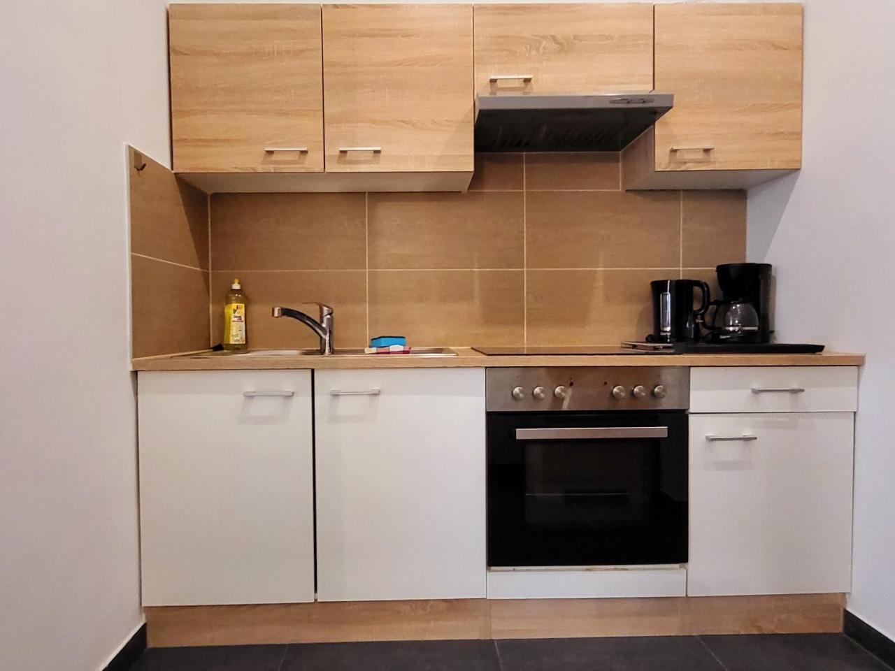 Apartment Schweglerstrasse - Near Stadthalle 1