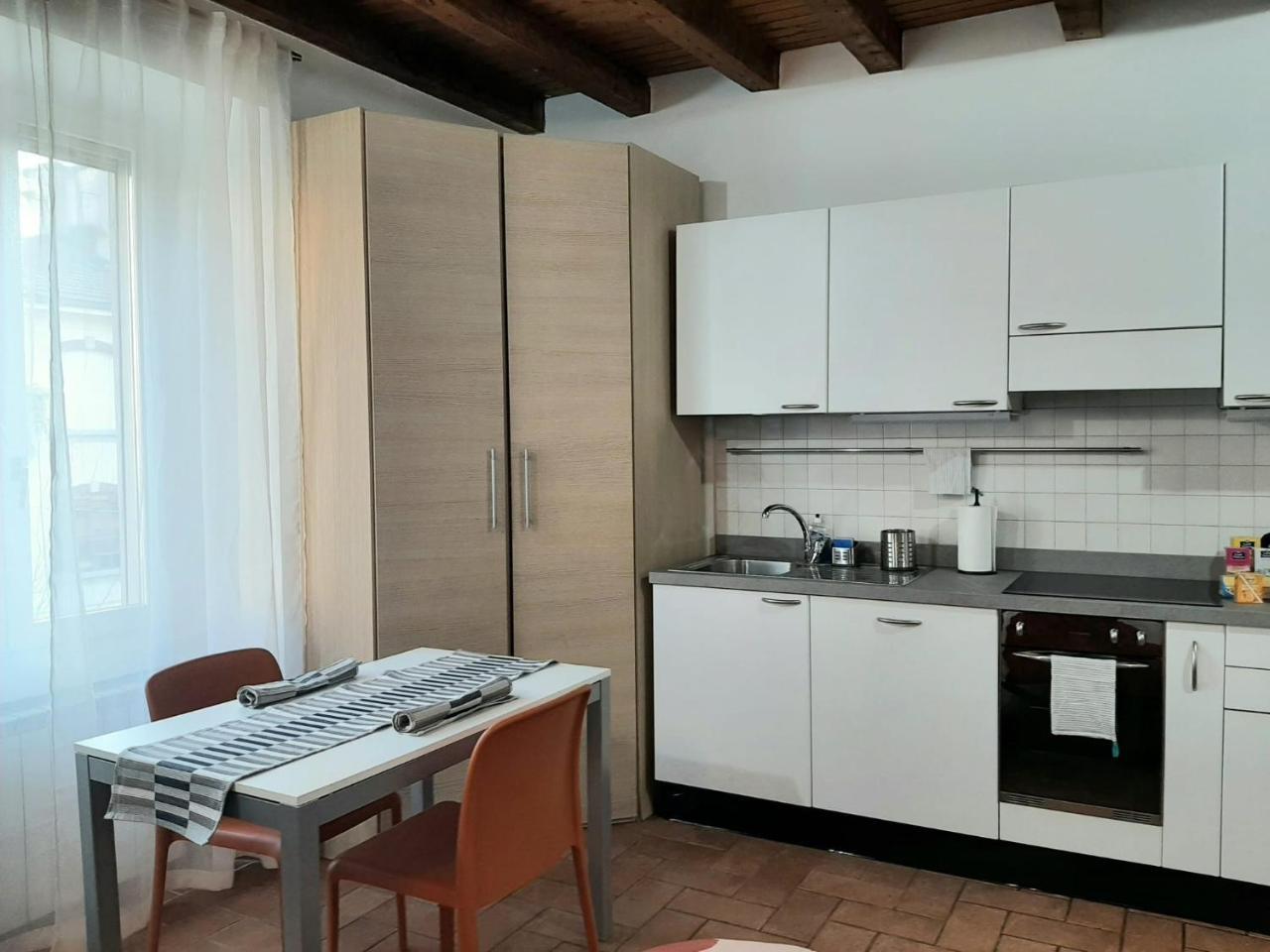 Il Rifugio Sui Navigli Con Garage Privato Gratuito Aria Condizionata & Wi-Fi 1