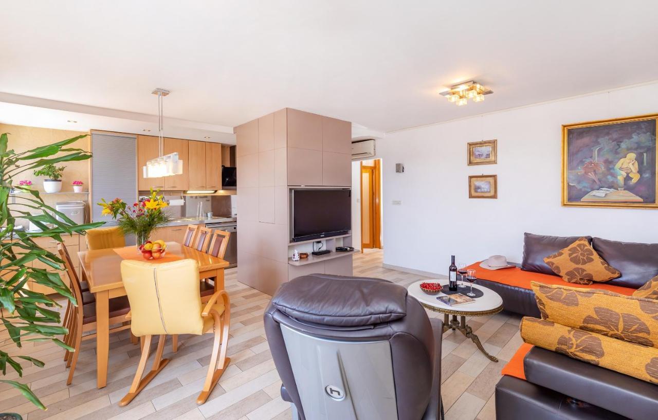 My Happy Place Apartment 1