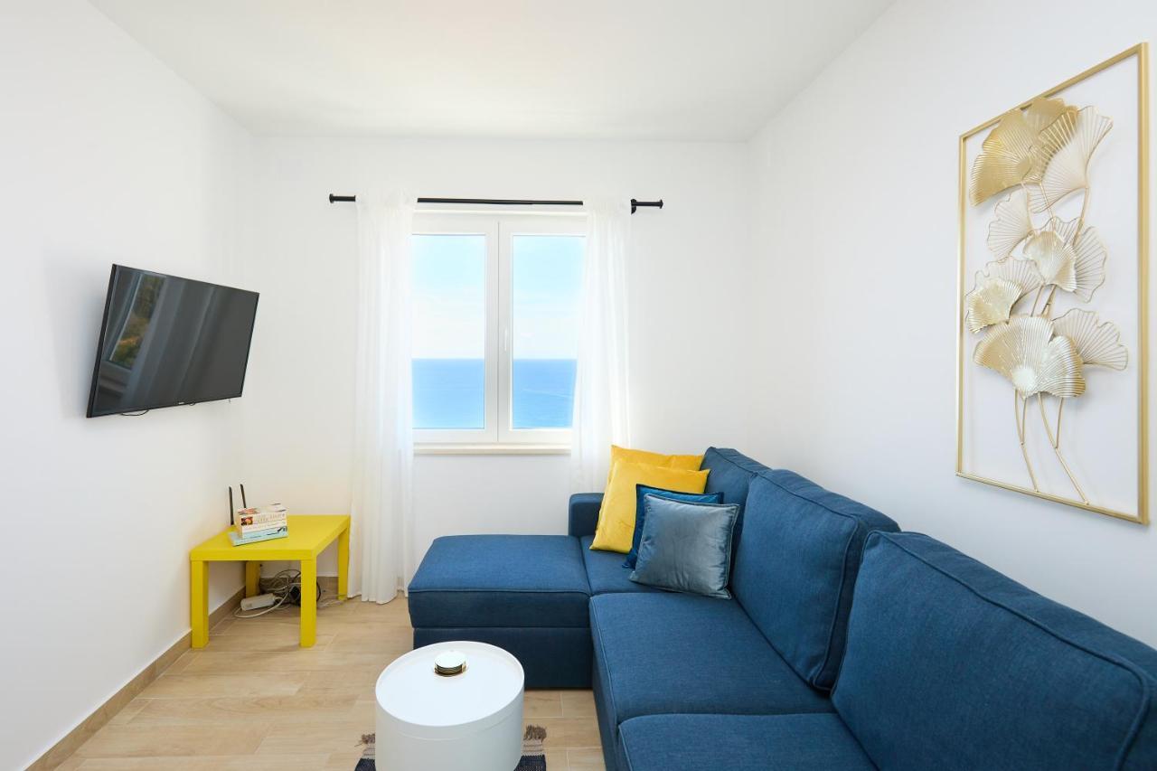 Iris Sea View Apartment - Free Beach Parking 2