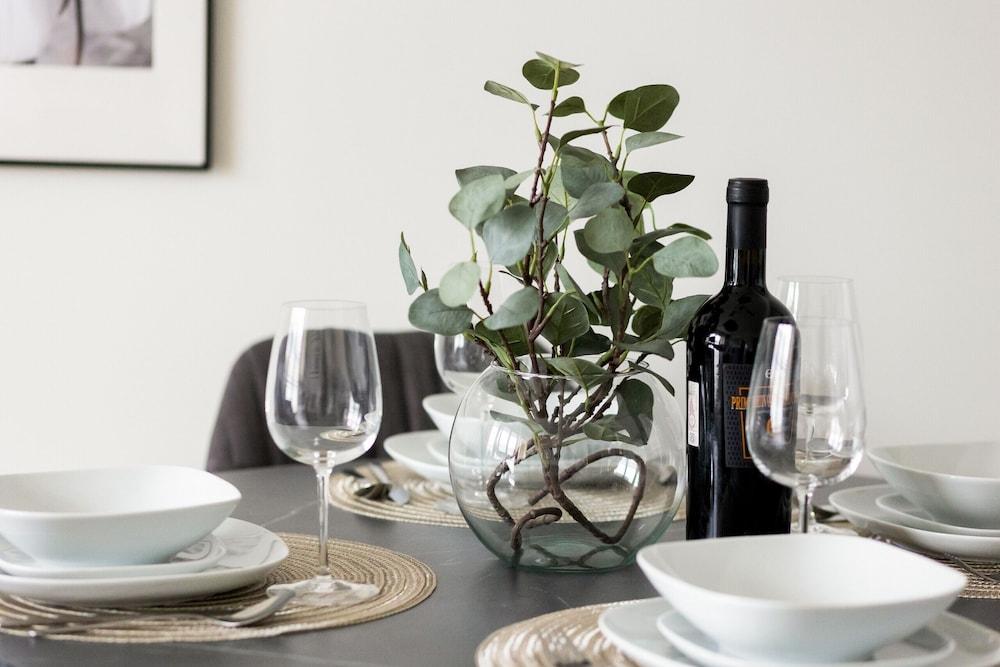 Apartment Warsaw Krucza by Renters 2