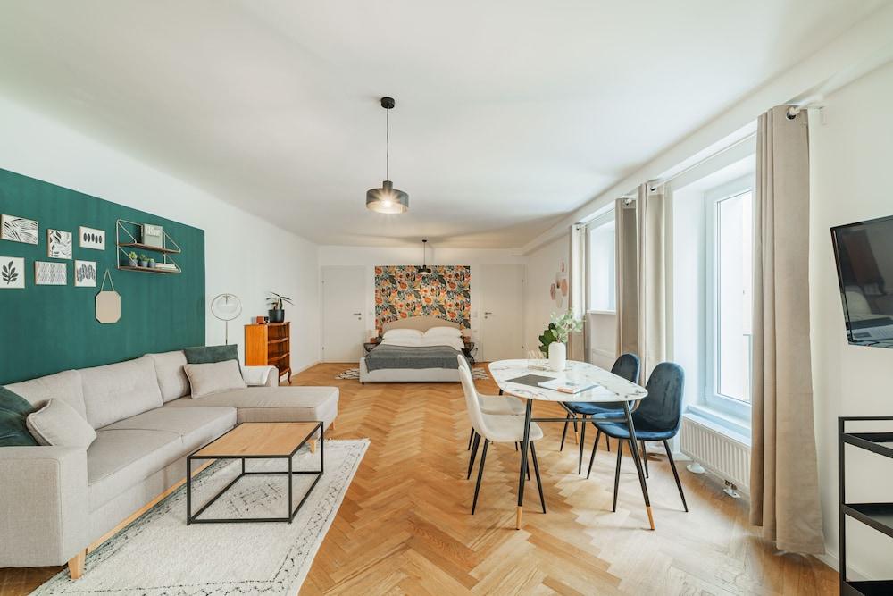 The 15s Apartments 1