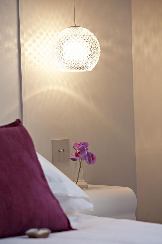 Hotel Elysee Secret 2