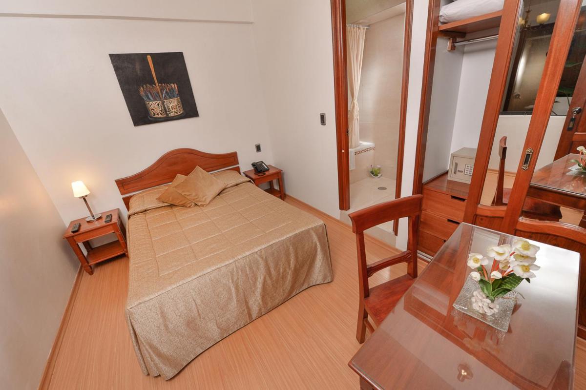 Ruinas (Adults only) 2