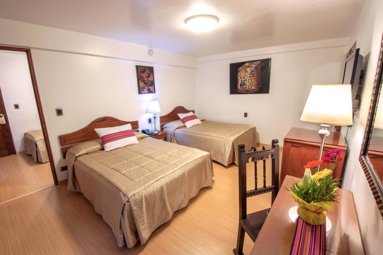 Ruinas (Adults only) 1